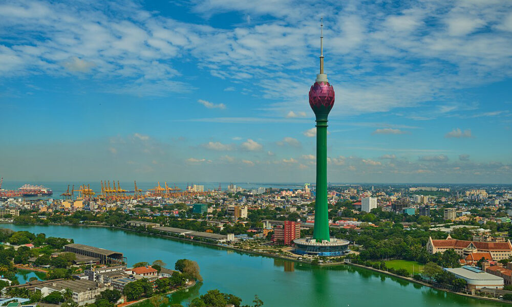 Couple arrested for defacing Lotus Tower – Sri Lanka Mirror – Right to Know. Power to Change