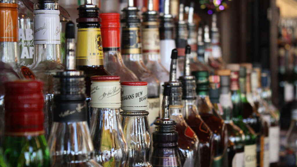 361 liquor licenses issued since January 2024 – Sri Lanka Mirror ...