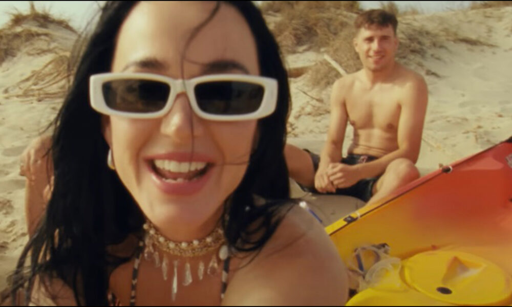 España investiga el vídeo de Katy Perry sobre las dunas de arena protegidas – Sri Lanka Mirror – Derecho a saber. El poder de cambiar